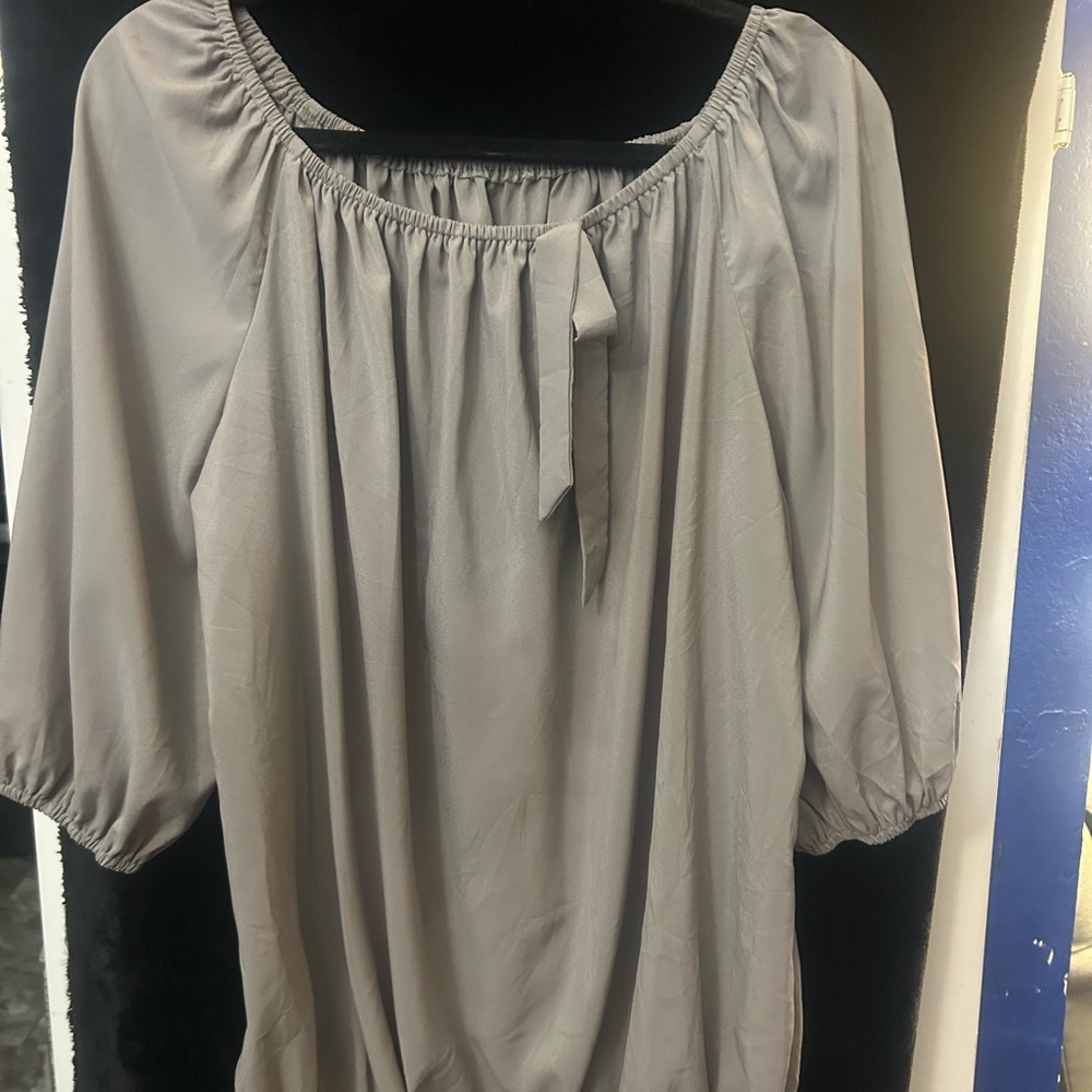 Source Unknown Light Gray Peasant Blouse with Tie